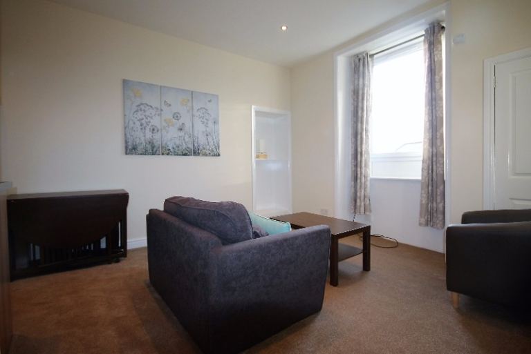 Flat Millar Place in City of Edinburgh