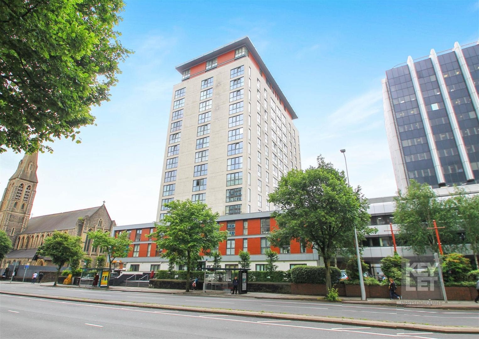 Flat Newport Road in Cardiff