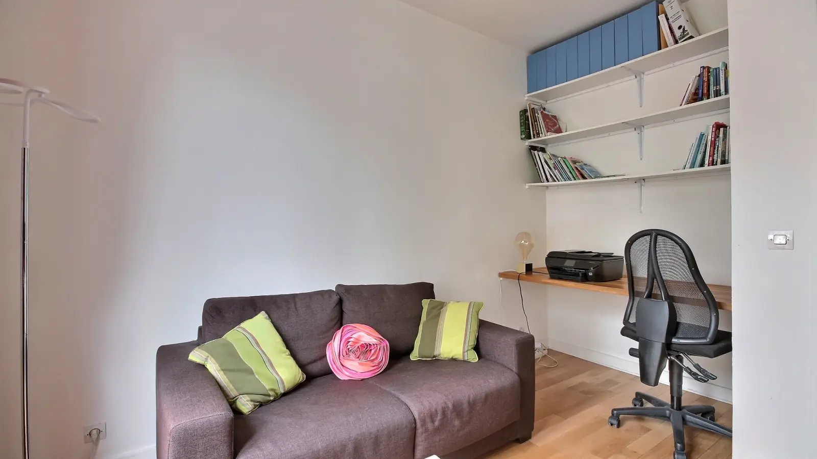 Flat Rue Gustave Rouanet in Paris