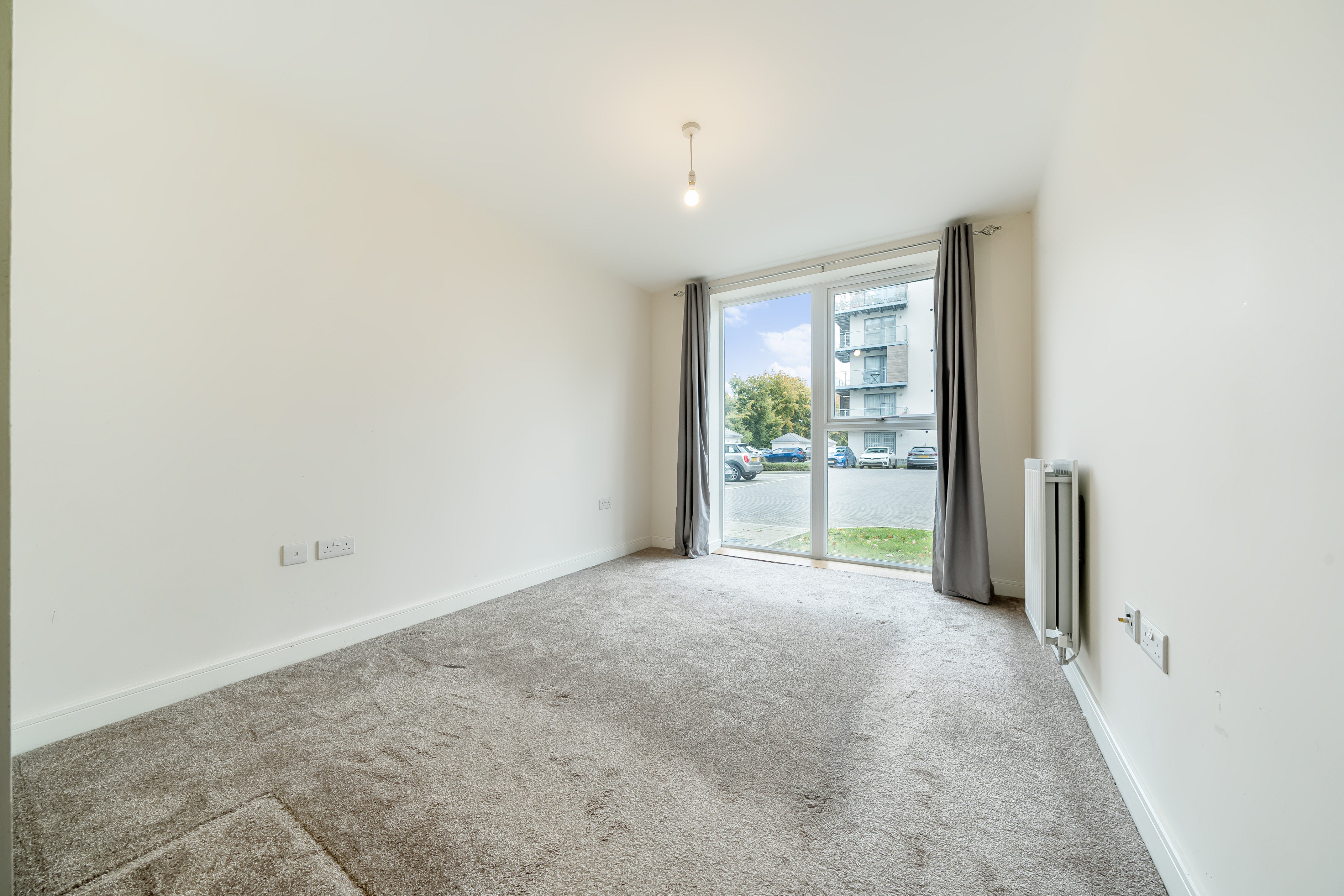Flat Vicus Way in Maidenhead