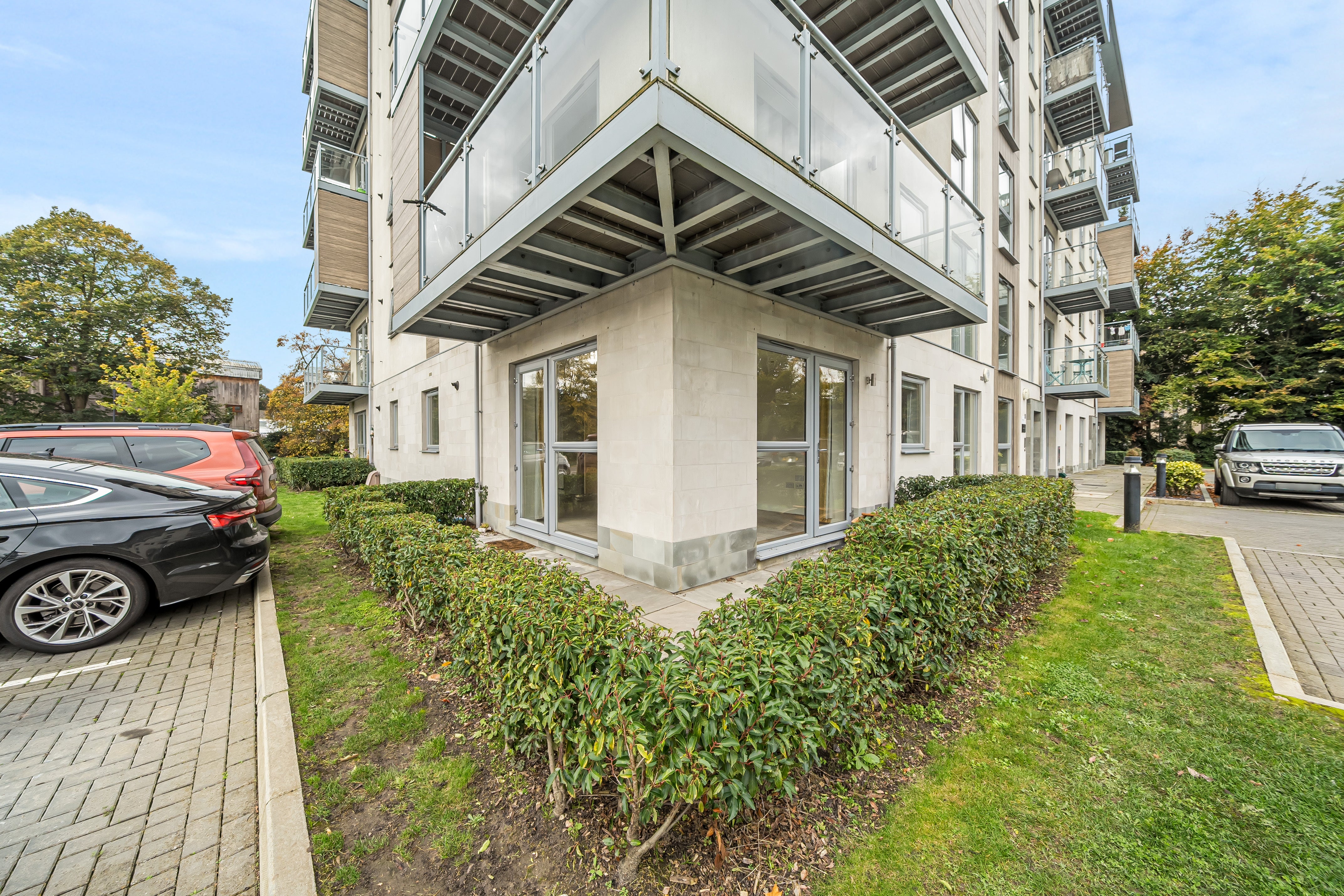 Flat Vicus Way in Maidenhead