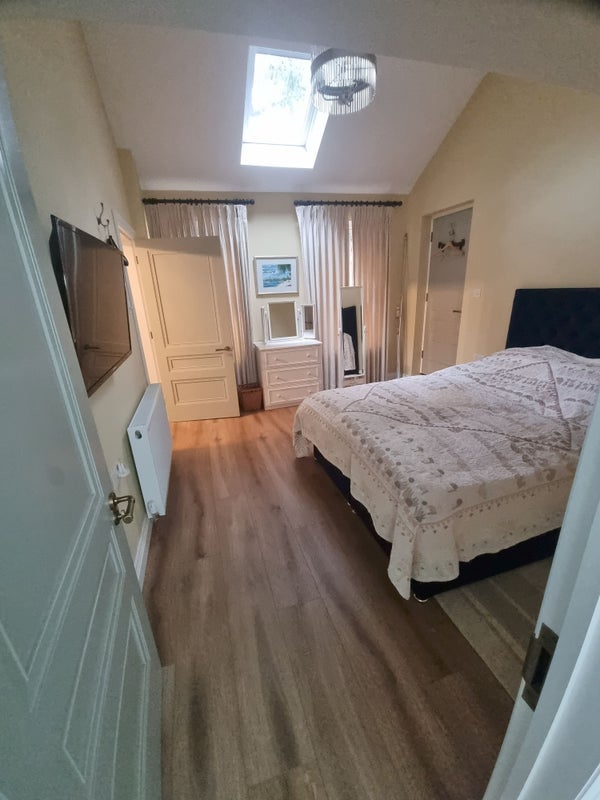 Room McKinley Road in Bournemouth