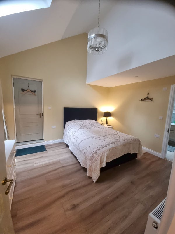 Room McKinley Road in Bournemouth