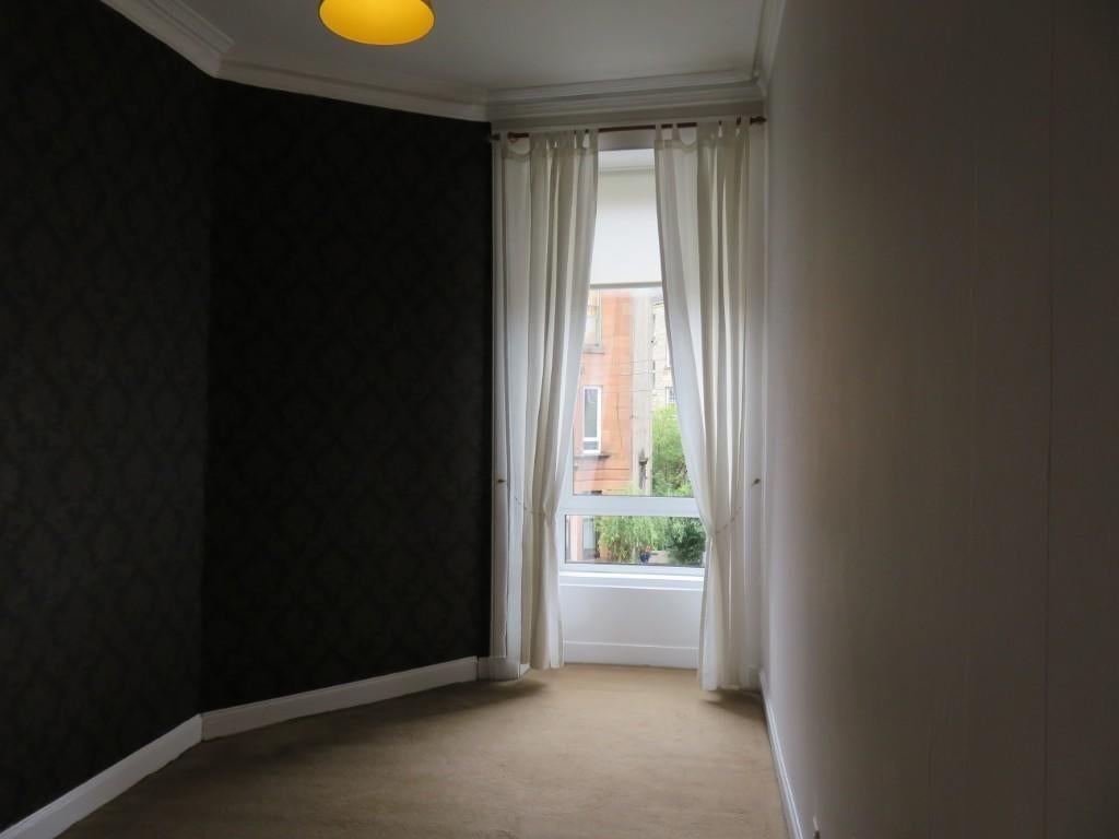 Flat Cathcart Road in Glasgow
