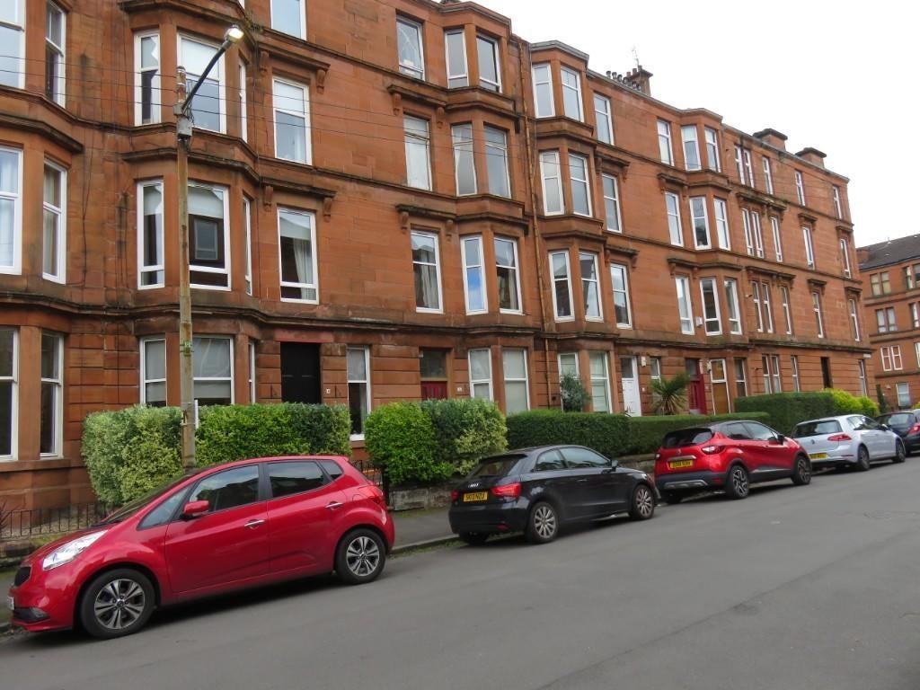 Flat Cathcart Road in Glasgow