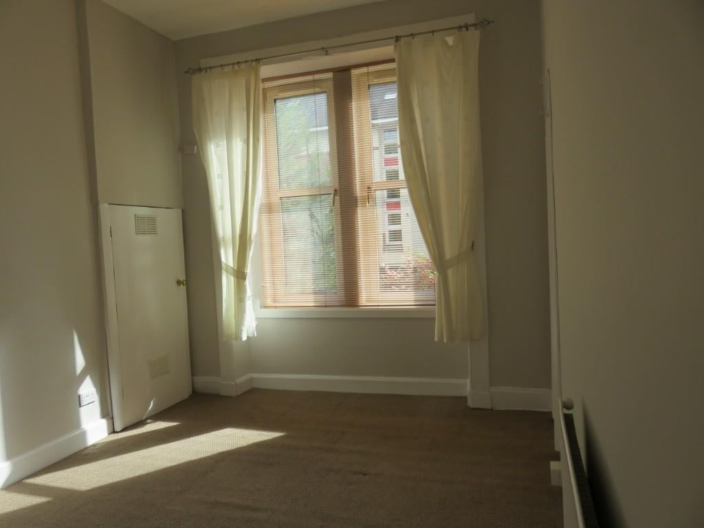 Flat Cathcart Road in Glasgow