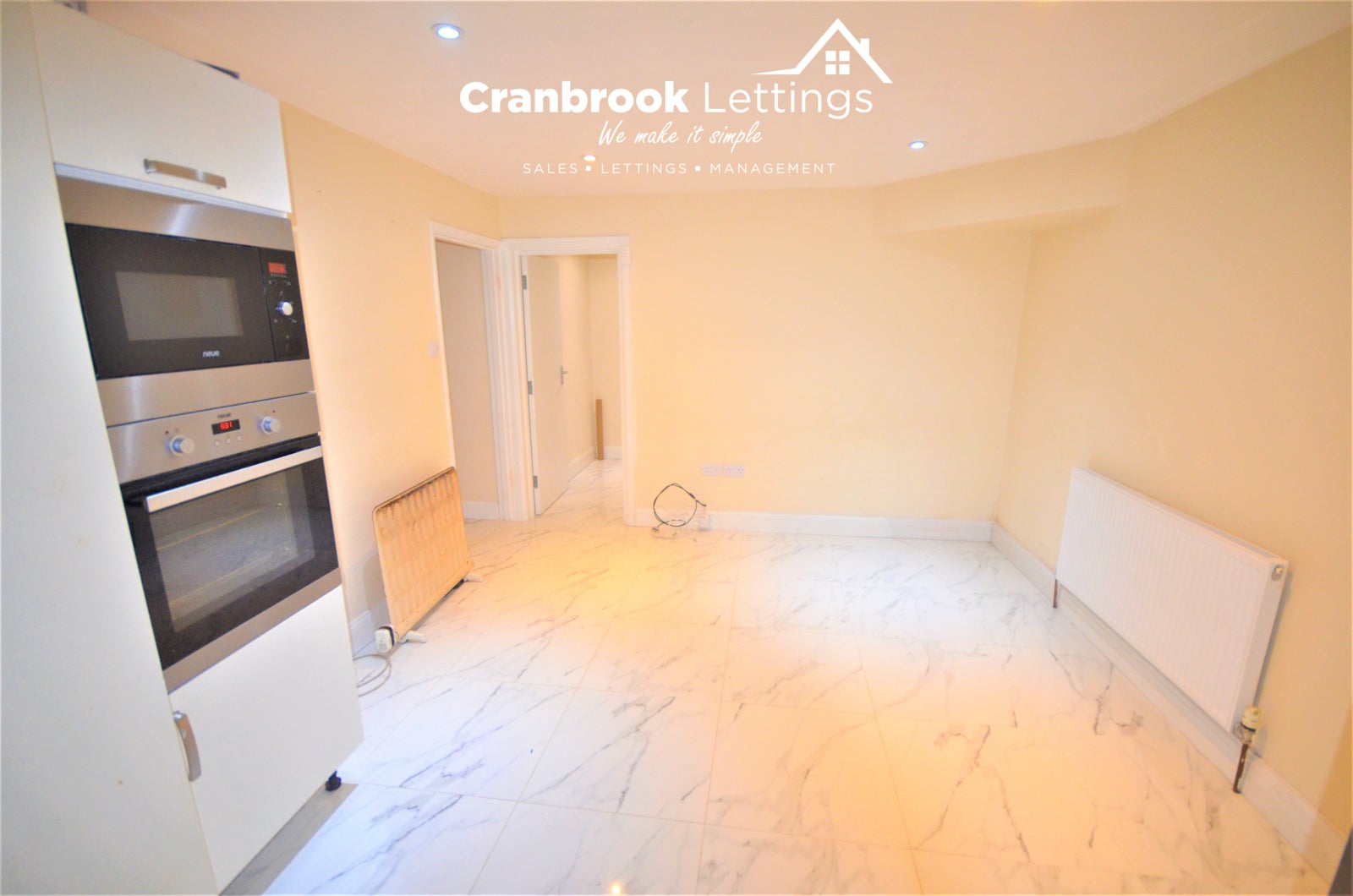 Flat Gantshill Crescent in Greater London