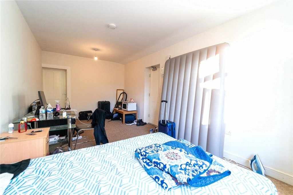 Flat Oakfield Road in Birmingham