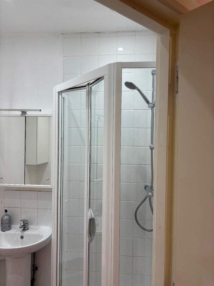 Room Boundaries Road in Greater London