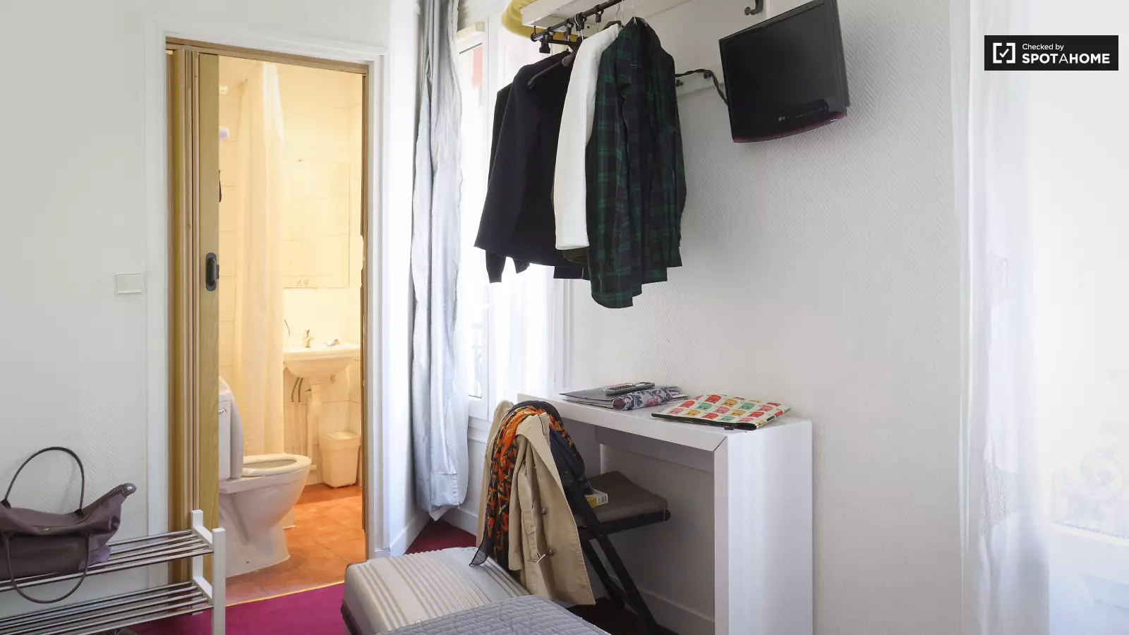 Appartement Rue Jouffroy d'Abbans à Paris