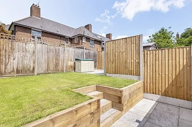 Flat Stokesley Street in Greater London