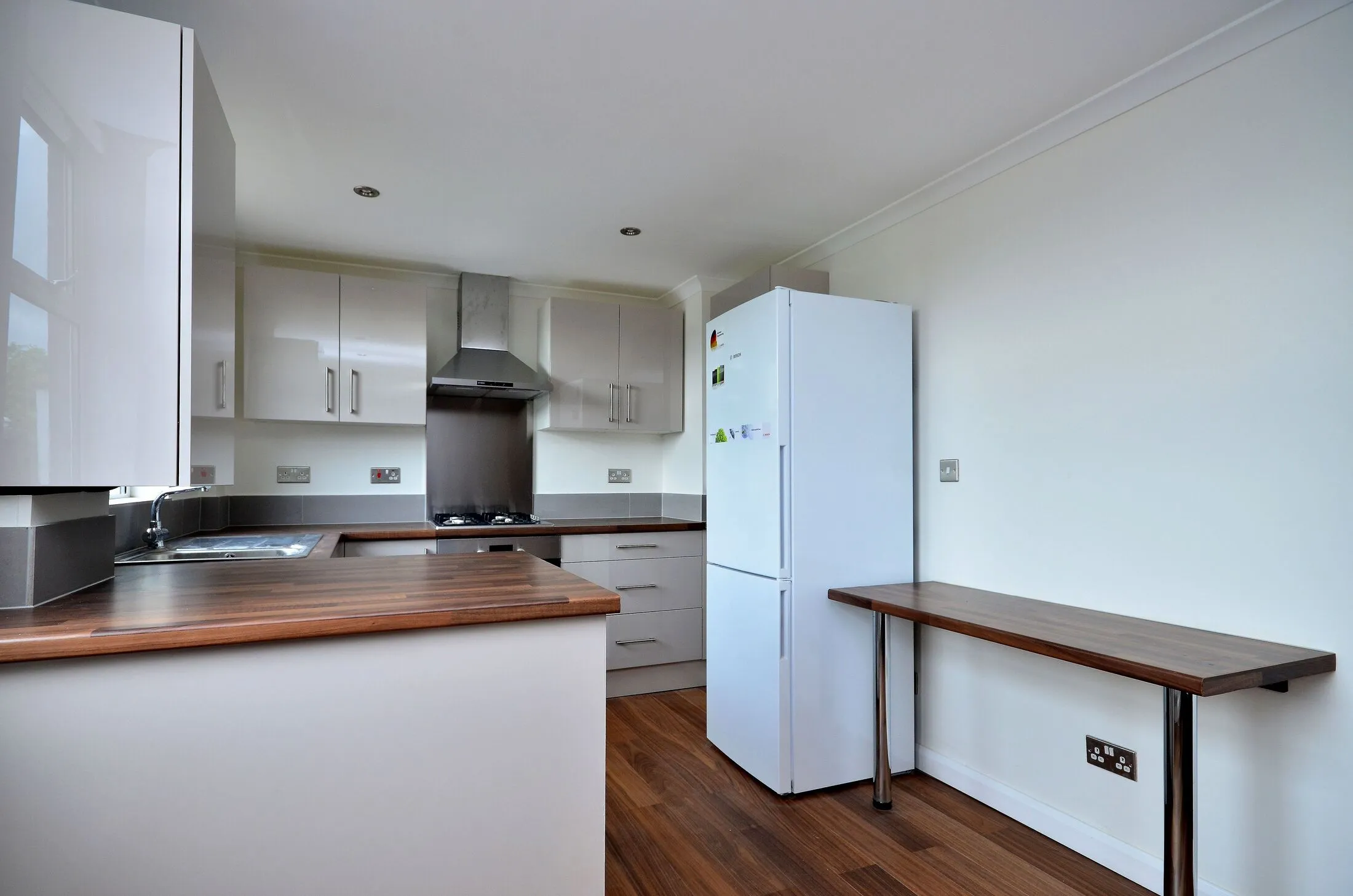 Flat West Cromwell Road in Greater London