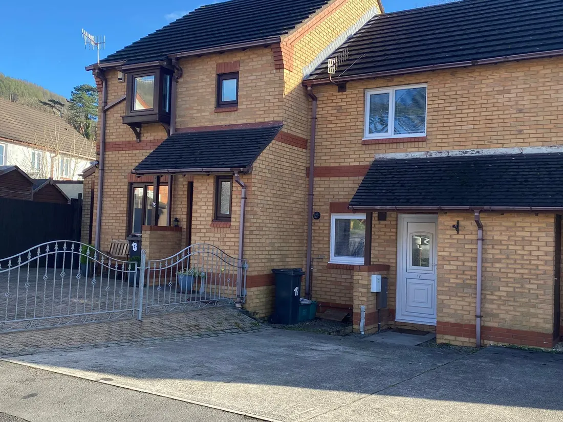 House Sycamore Court in Baglan