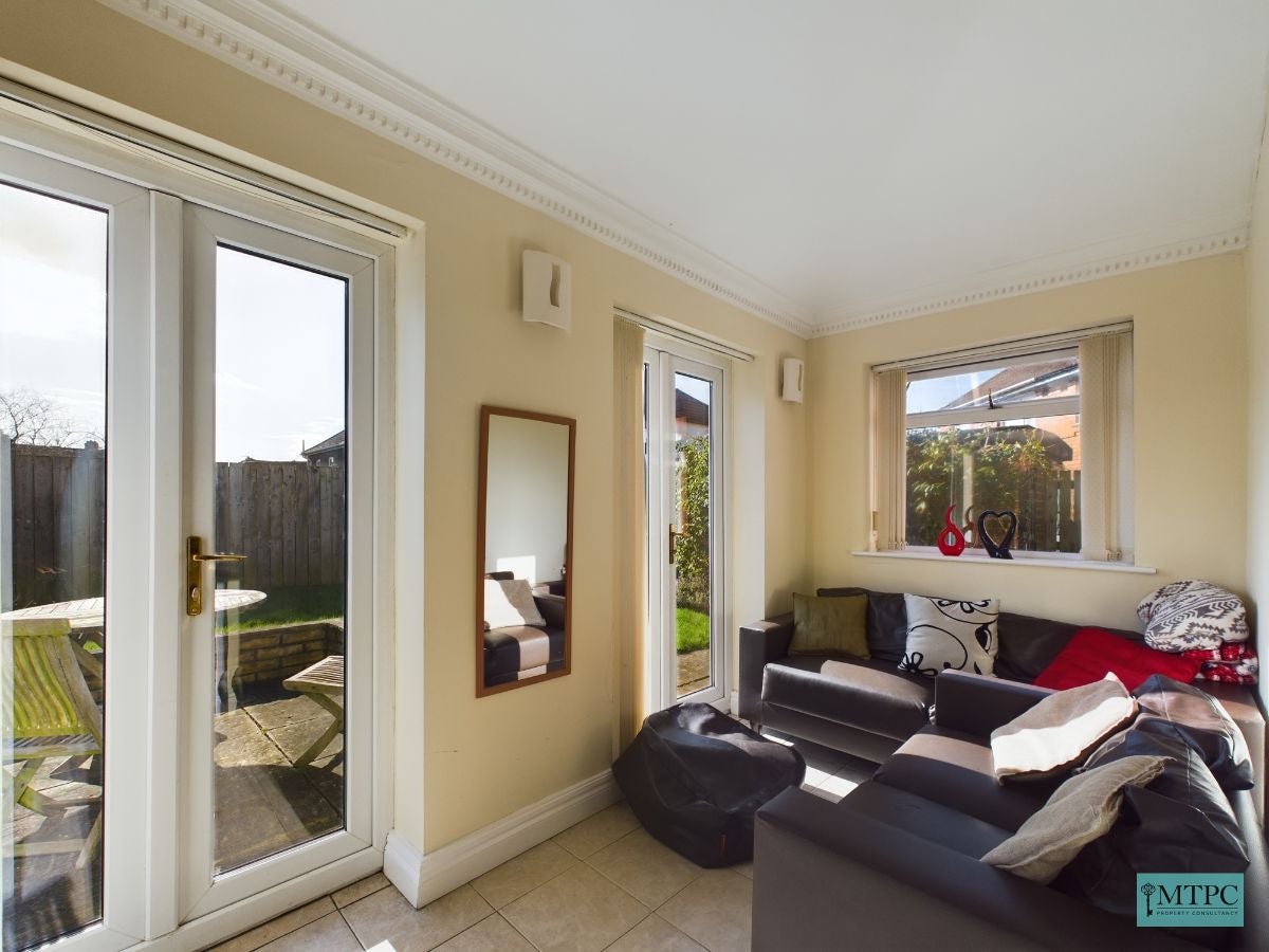Room Crombie Avenue in York