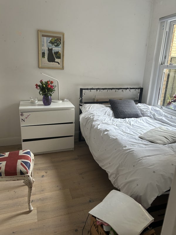 Room Bracewell Road in Greater London
