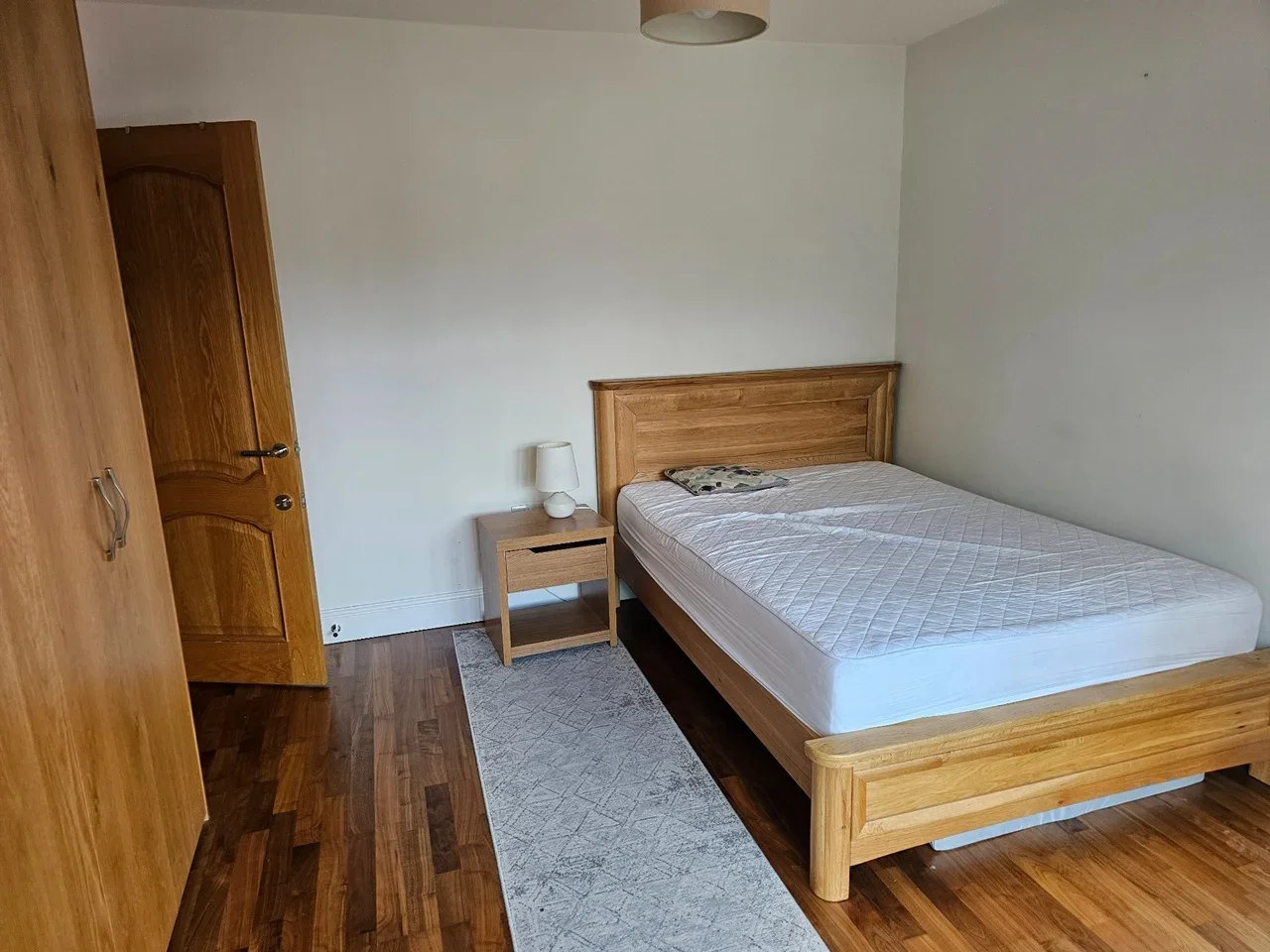 Room Lancelot Crescent in Greater London