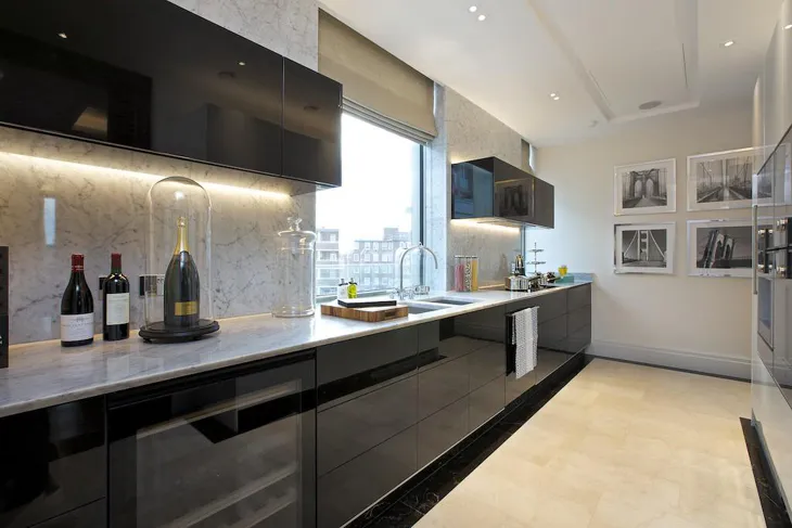 Flat Wilton Row in City of Westminster