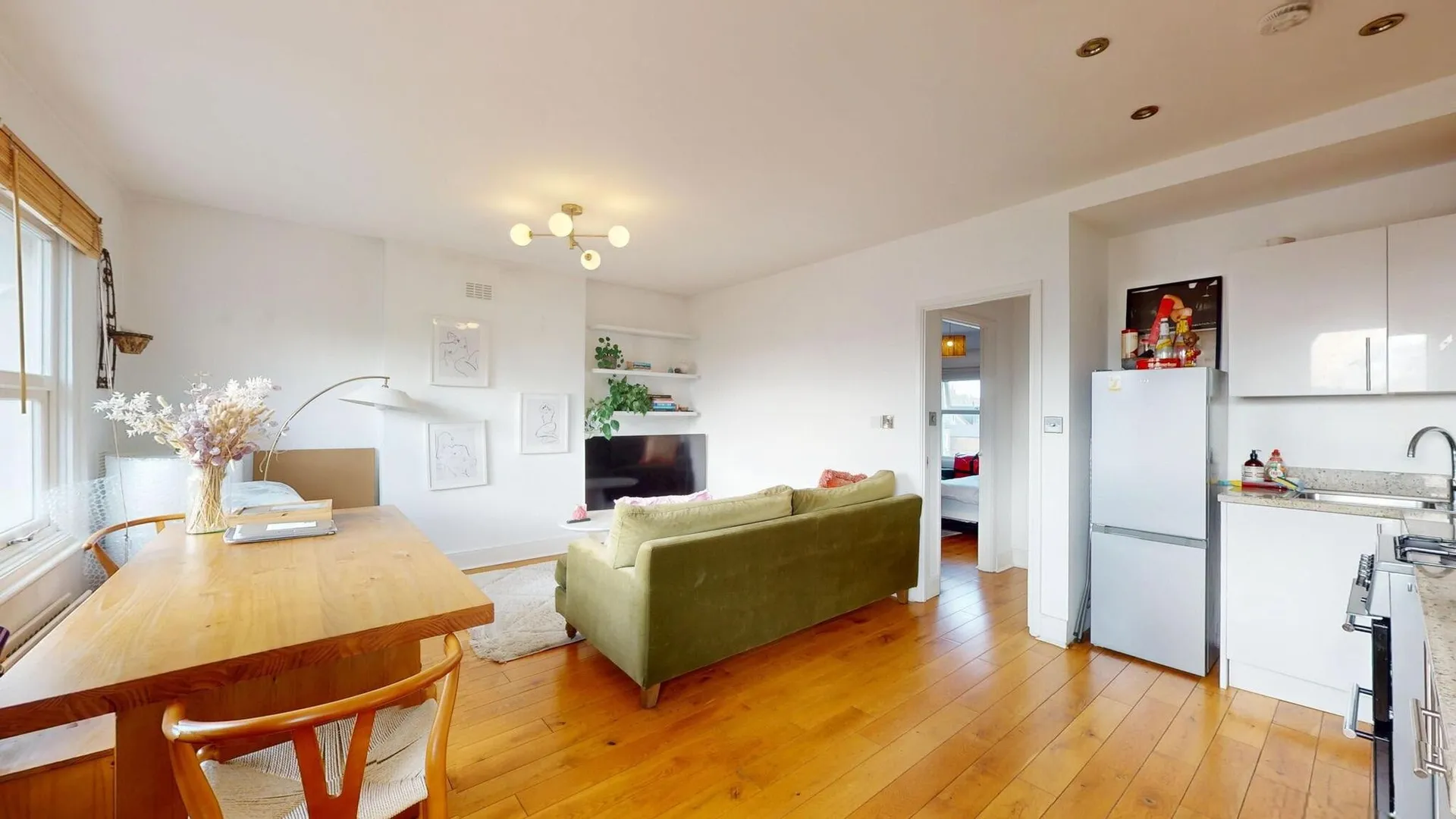 Flat Oakhurst Grove in Greater London