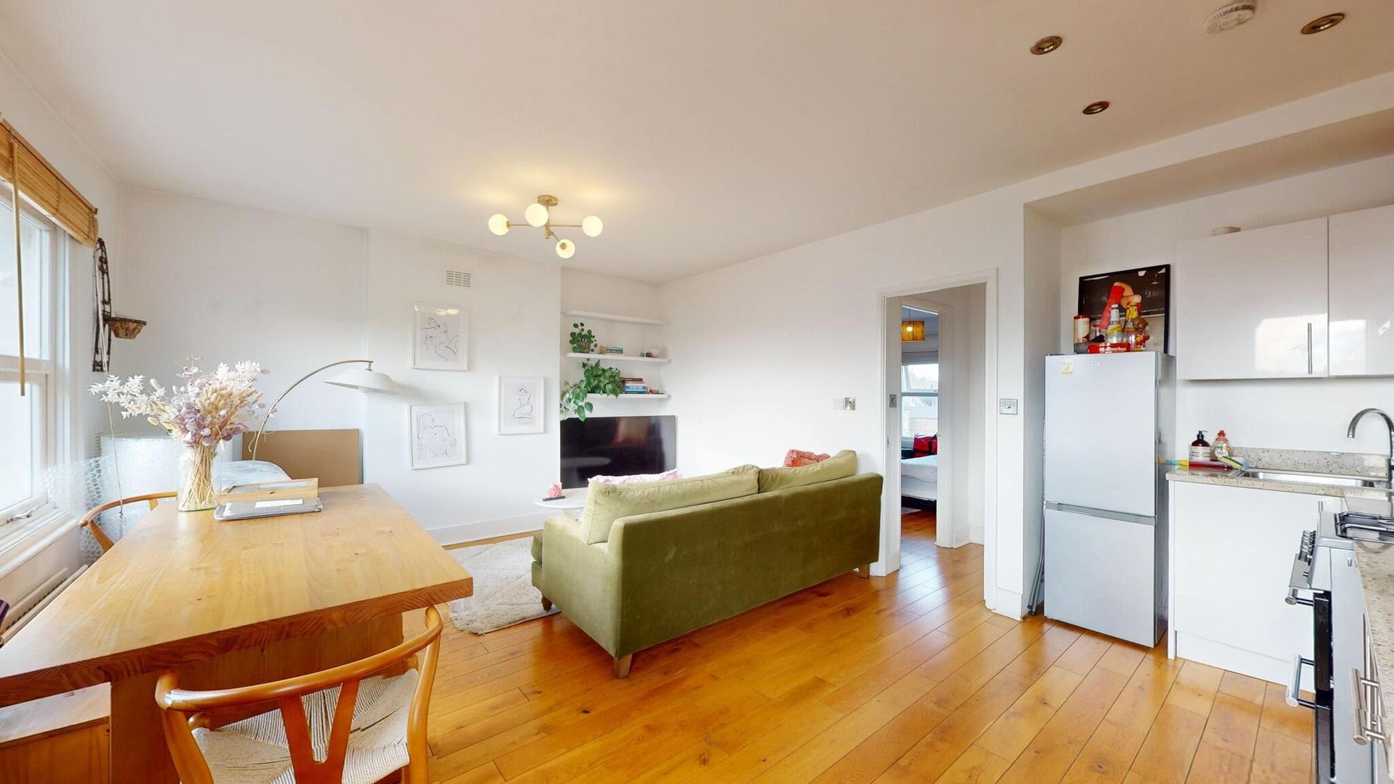 Flat Oakhurst Grove in Greater London
