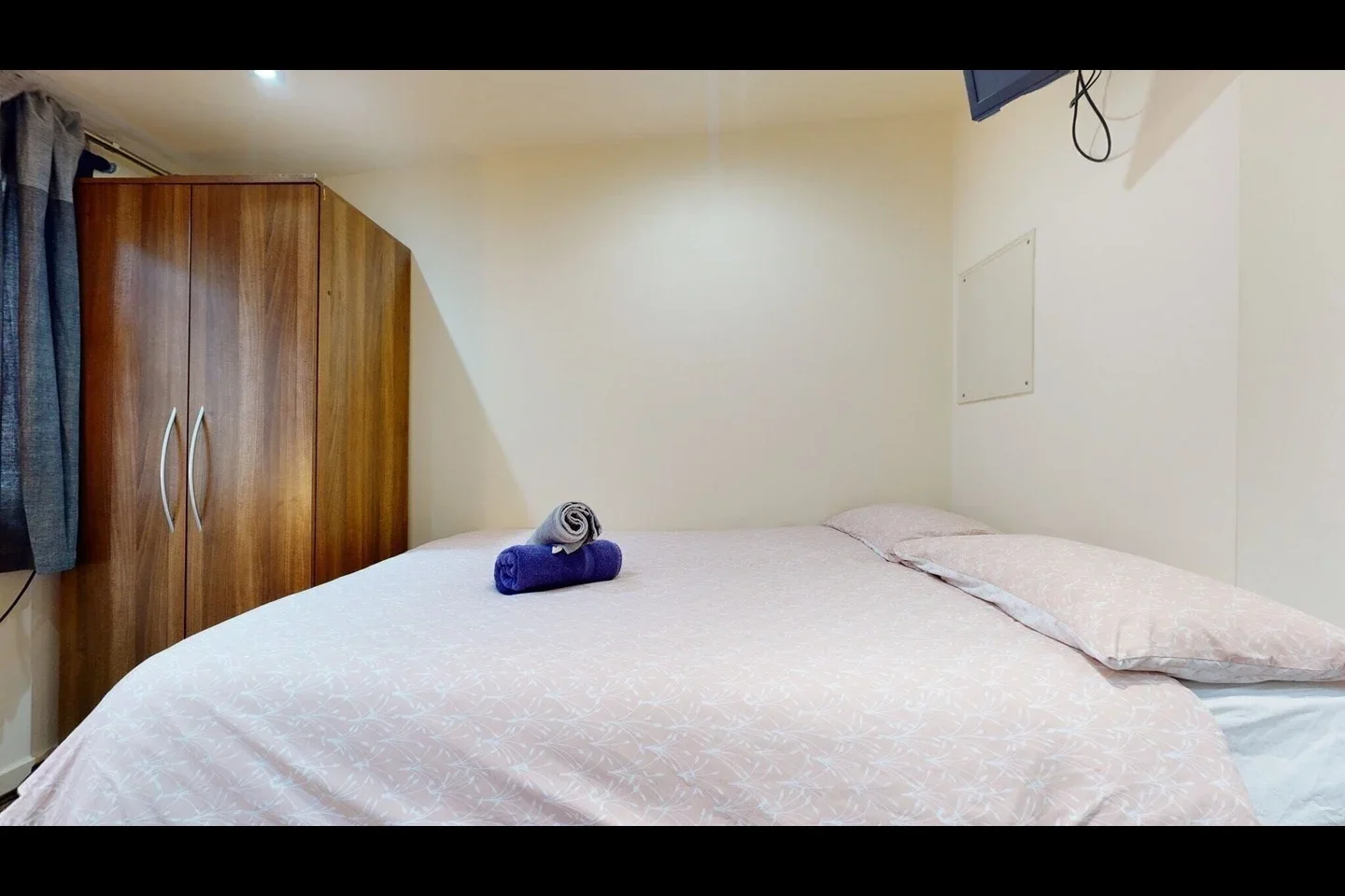 Room Chatsworth Road in Greater London