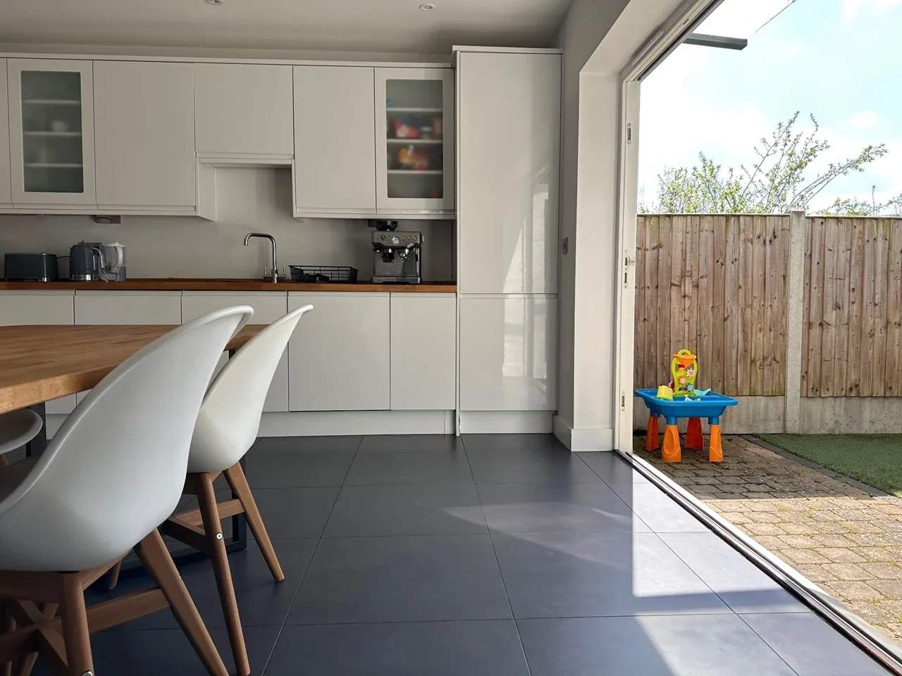 House Richmond Mews in Greater London