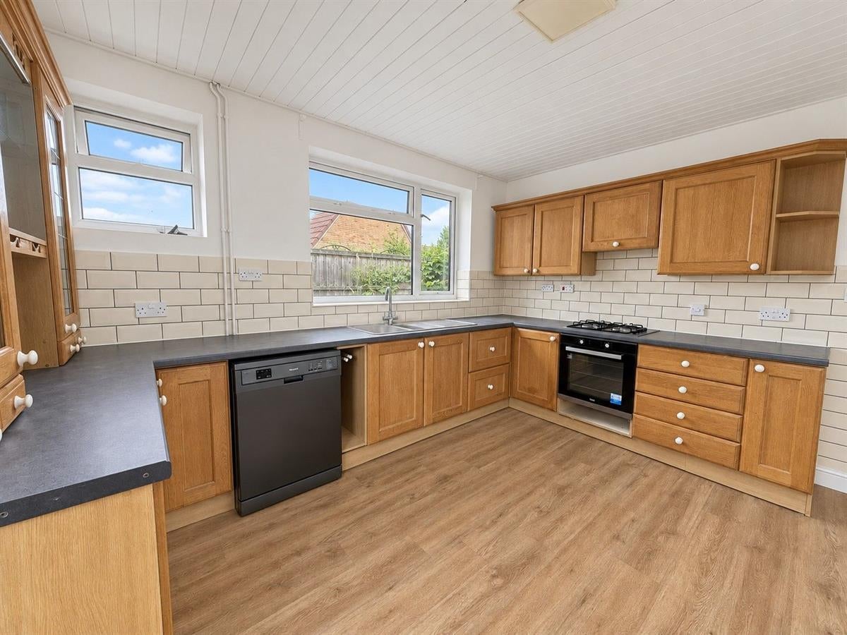 House Harrowden Lane in Bedford