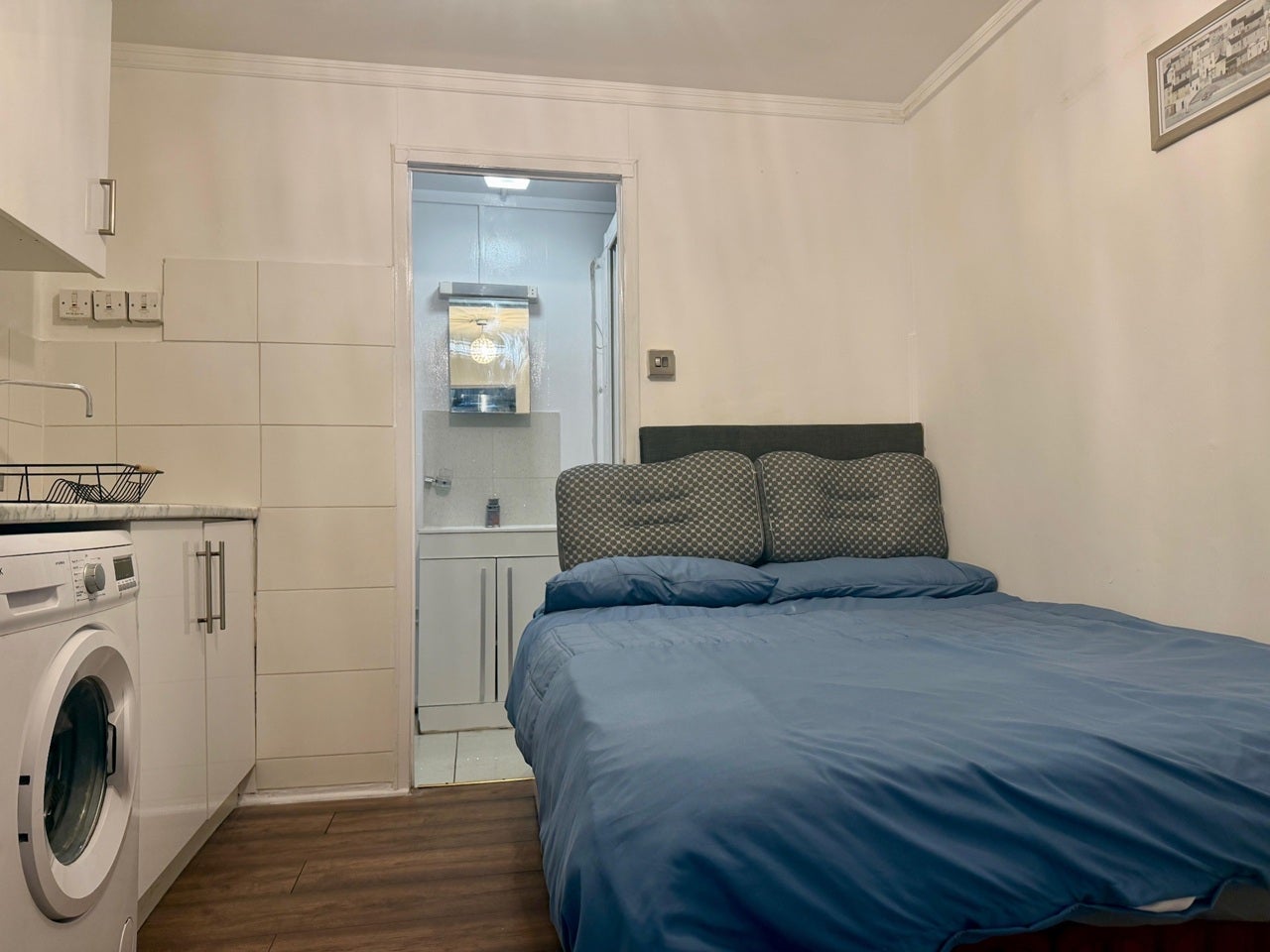 Room The Greenway in Greater London