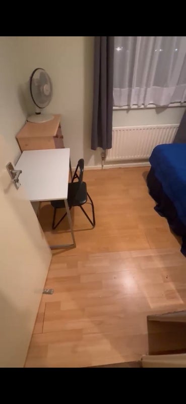 Room Lion Close in Greater London