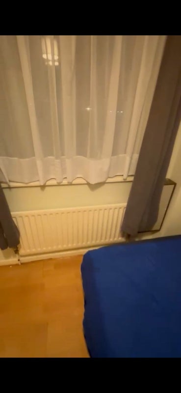 Room Lion Close in Greater London