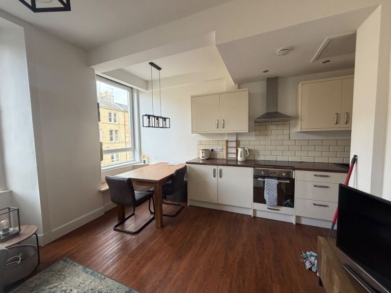 Flat Panmure Place in City of Edinburgh