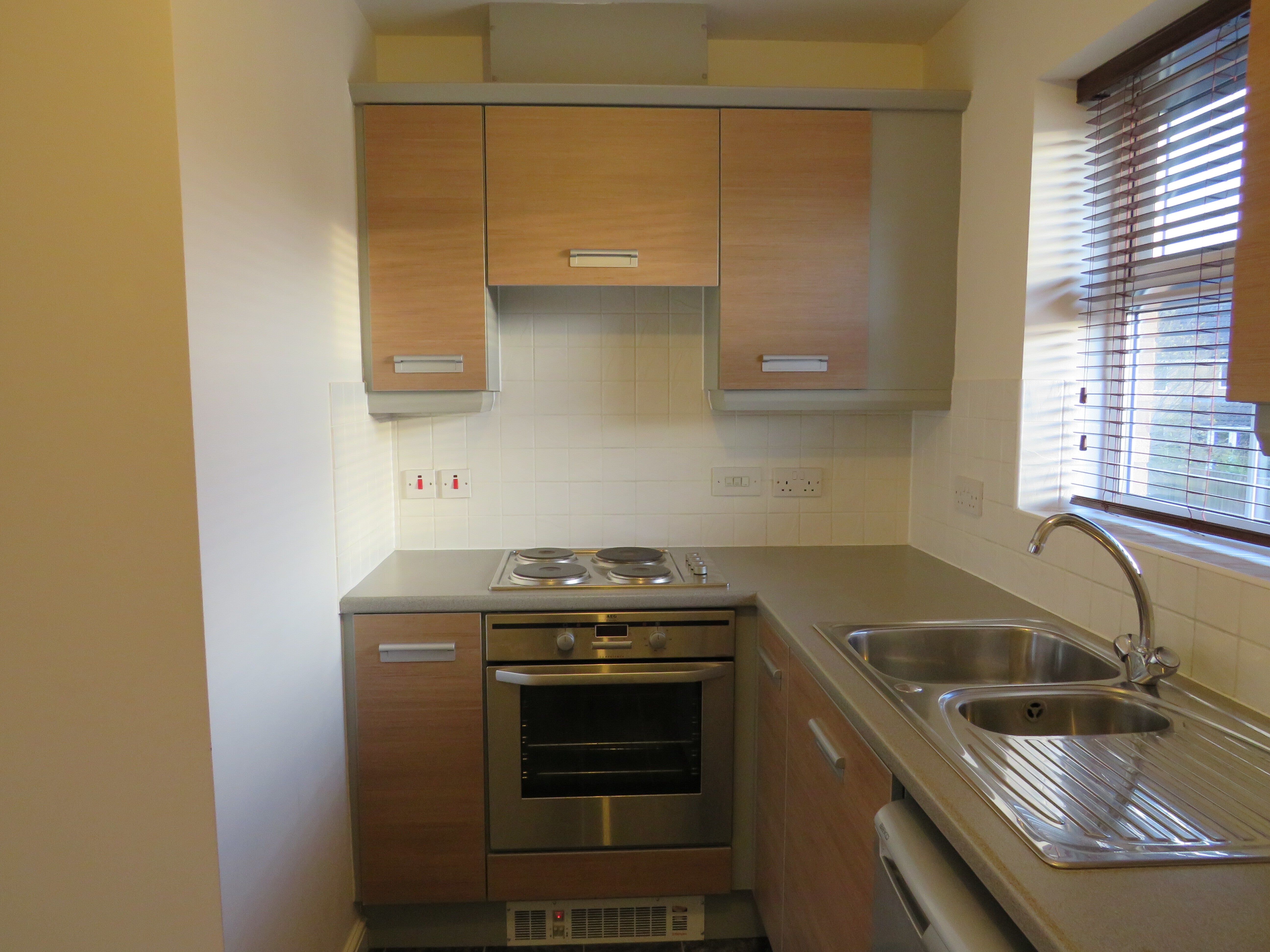 Flat Newbury Close in Corby