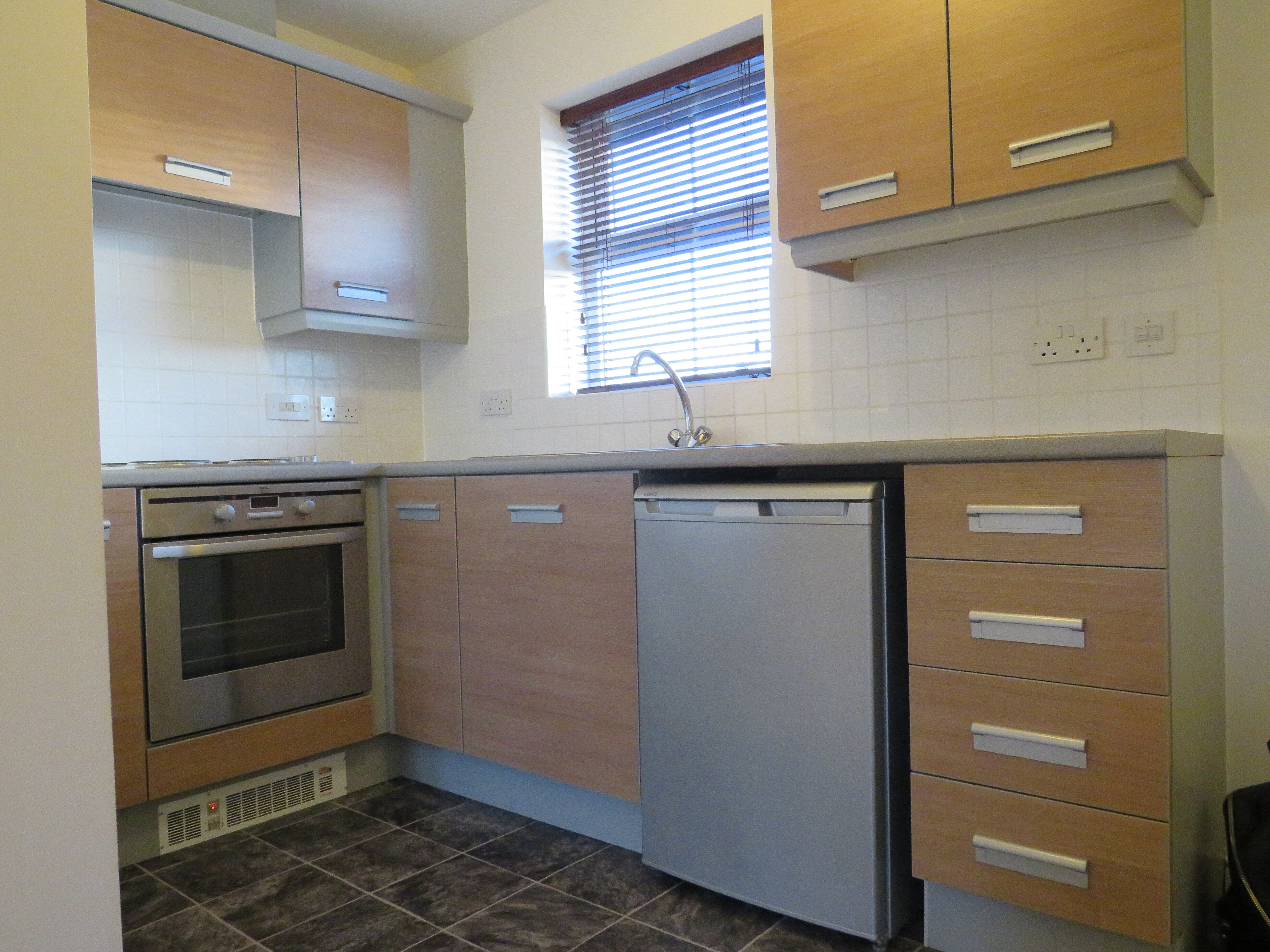 Flat Newbury Close in Corby