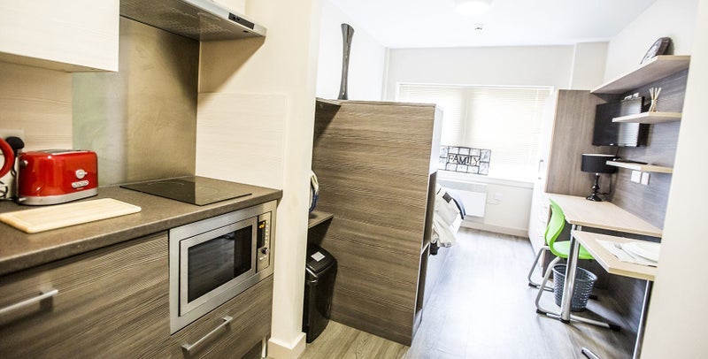 Flat Clyde Street in Glasgow