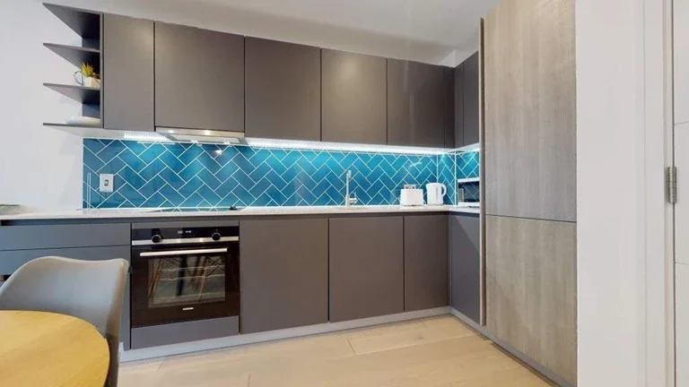 Flat Hackney Road in Greater London