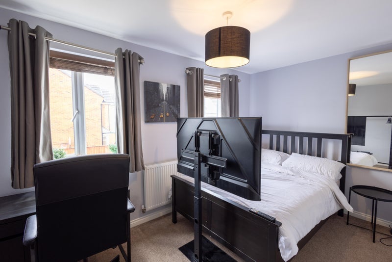 Room Oakley Road in Sheffield