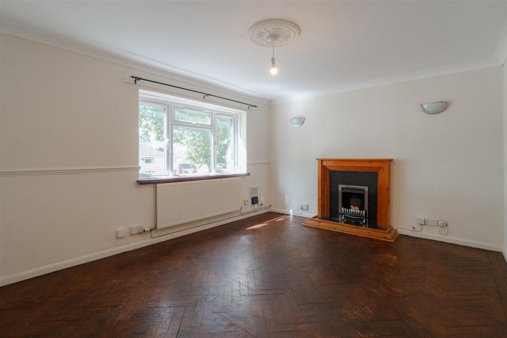 Flat Priors Road in Cheltenham