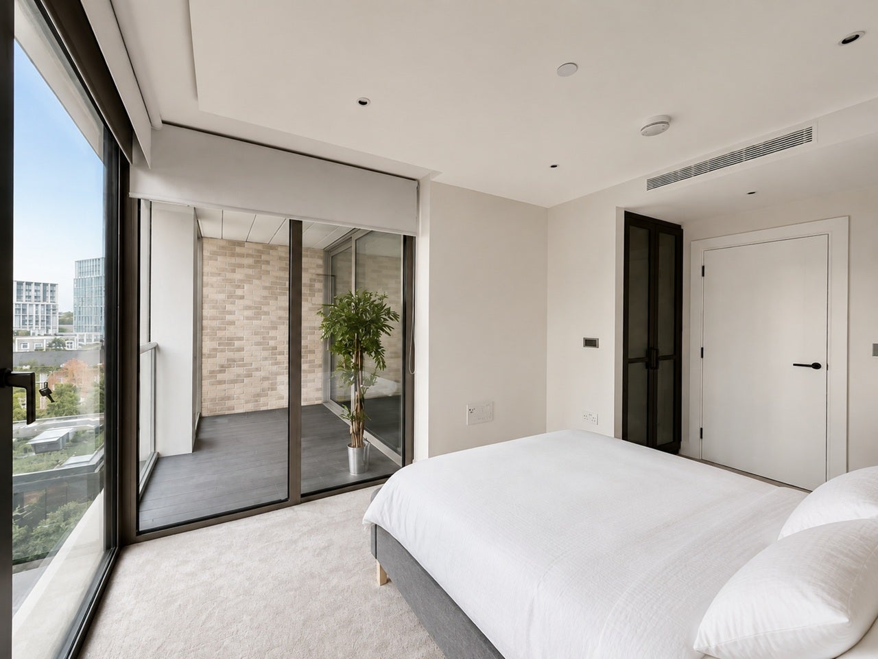 Flat Palmer Road in Greater London