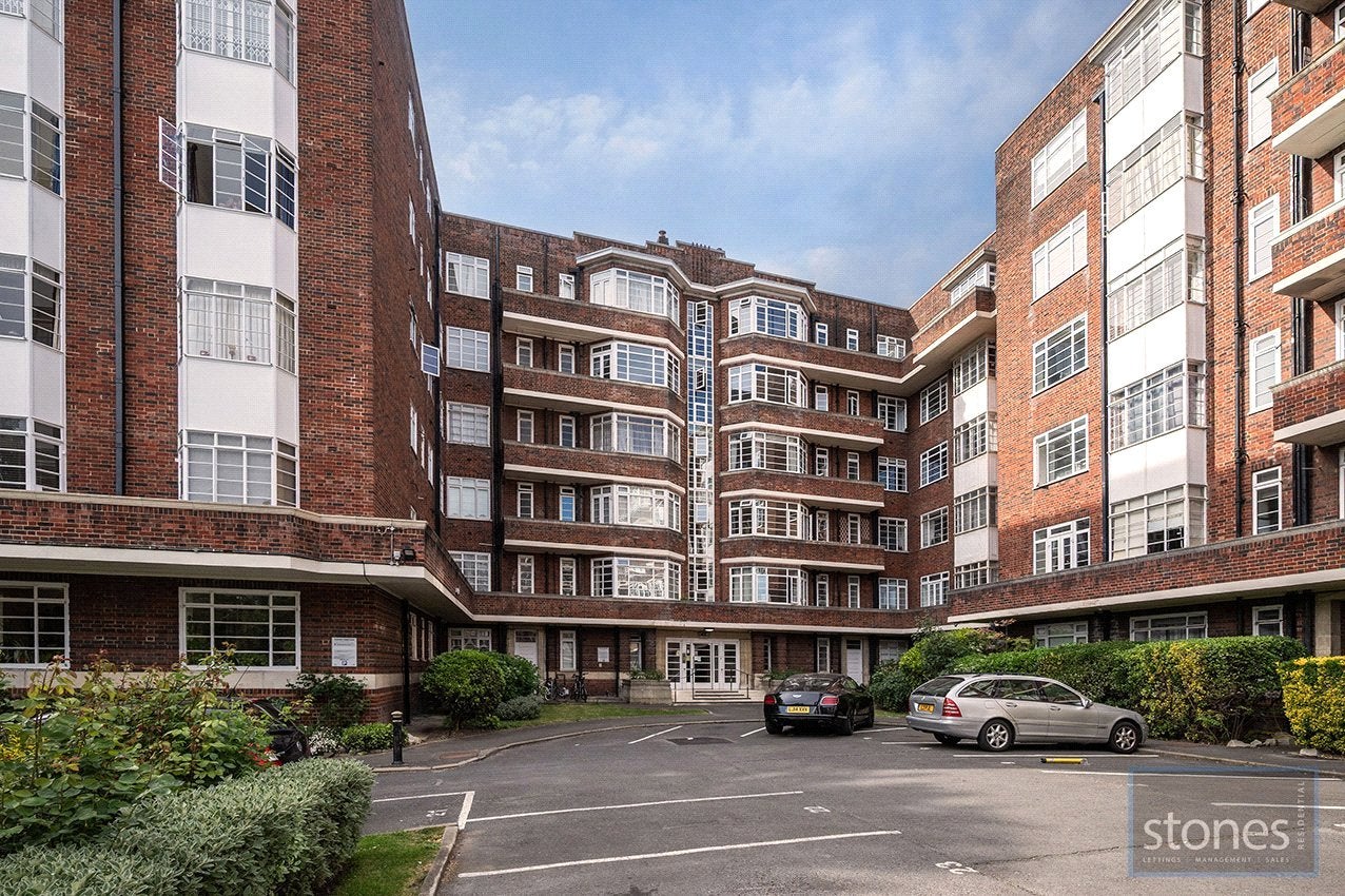 Flat Haverstock Hill in Greater London