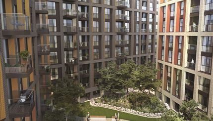 Flat Ponton Road in Greater London