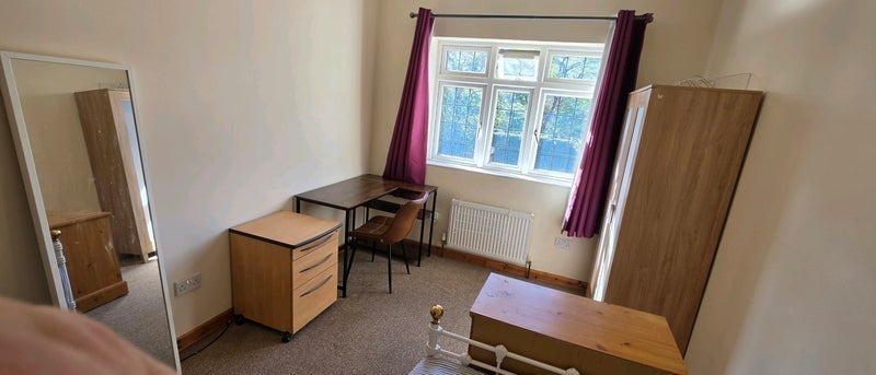 Room Crown Lane in Burnham