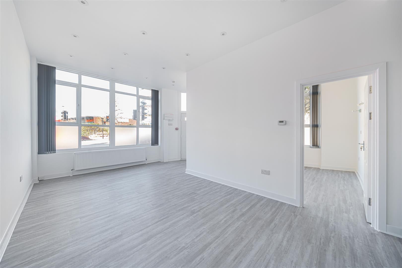 Flat Richmond Road in Greater London