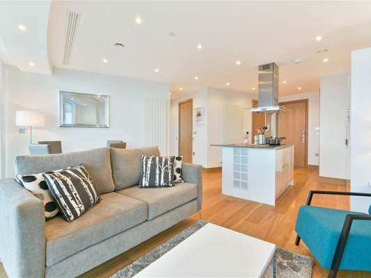 Flat Alexia Square in Greater London