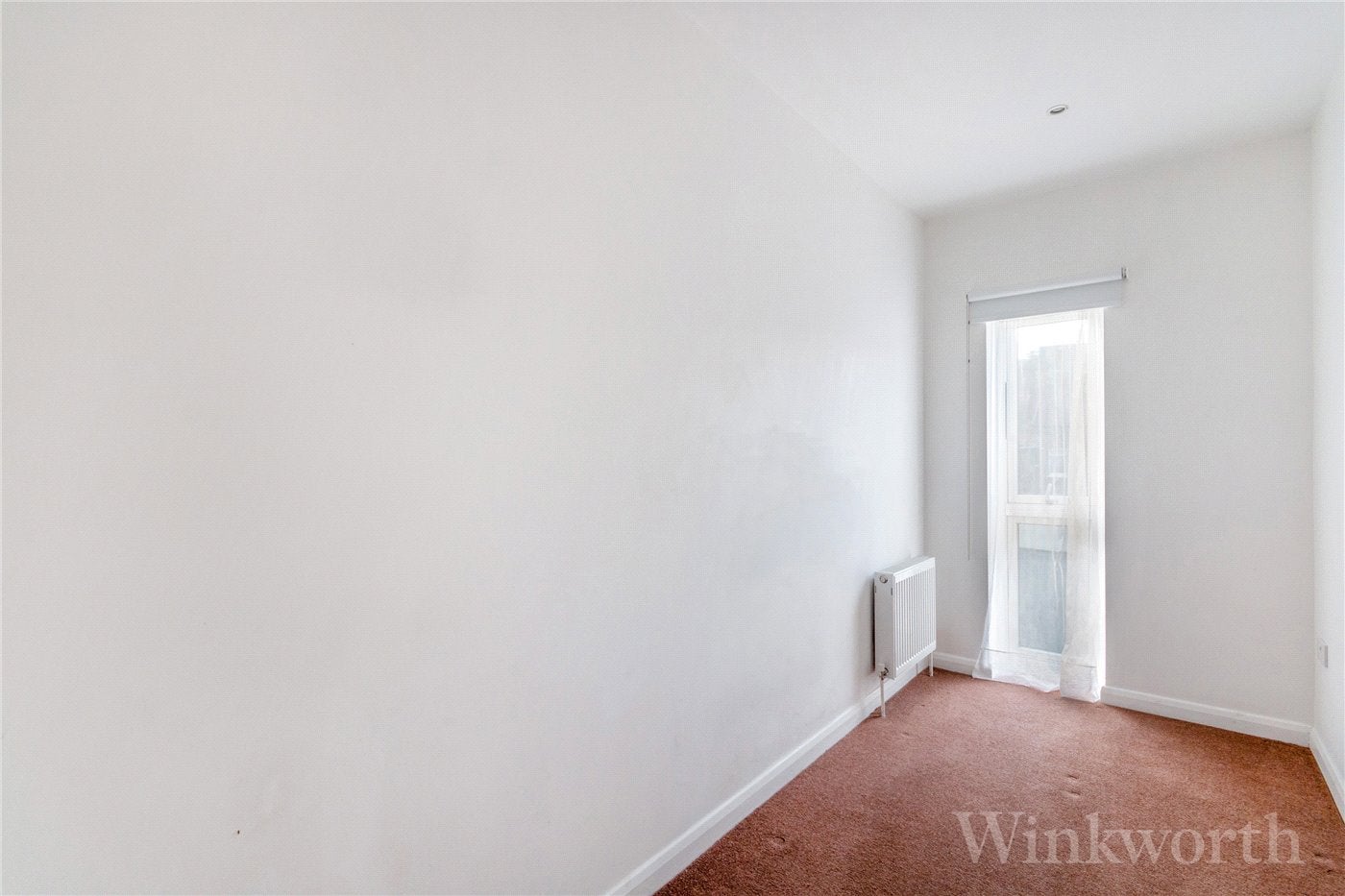 Flat Furley Road in Greater London