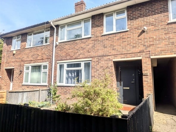 House Ruskin Avenue in Stratton St. Margaret
