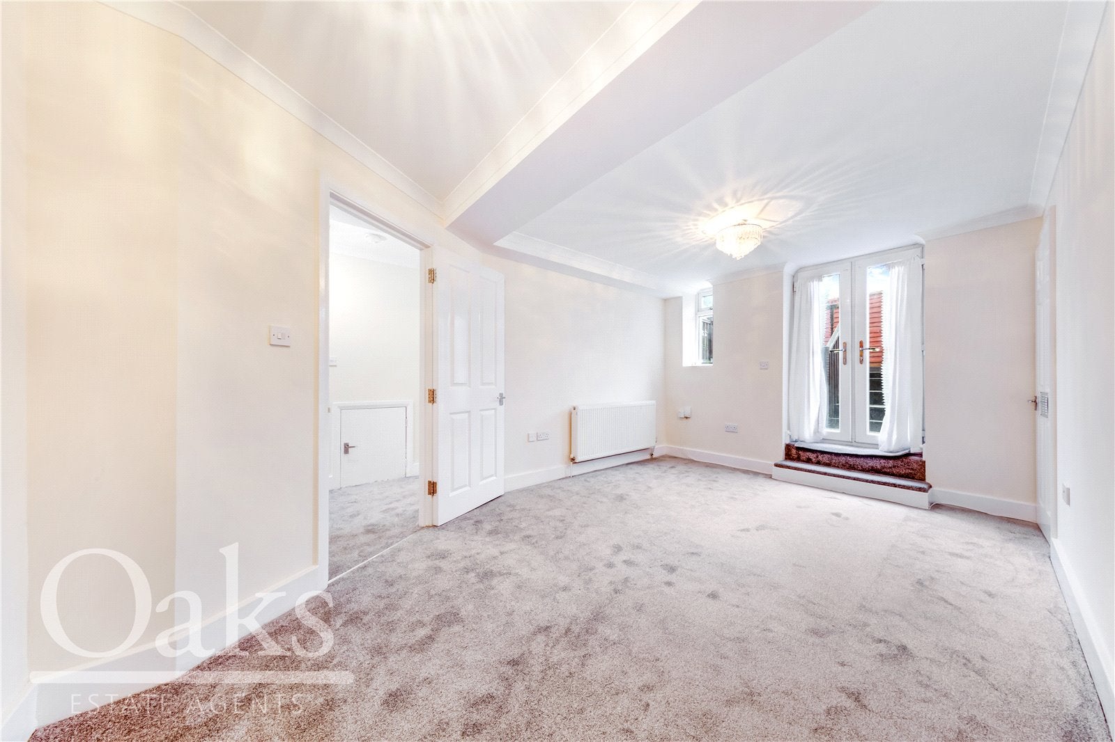 Flat Lower Addiscombe Road in Greater London