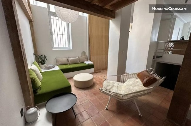 House Rue des Vignoles in Paris
