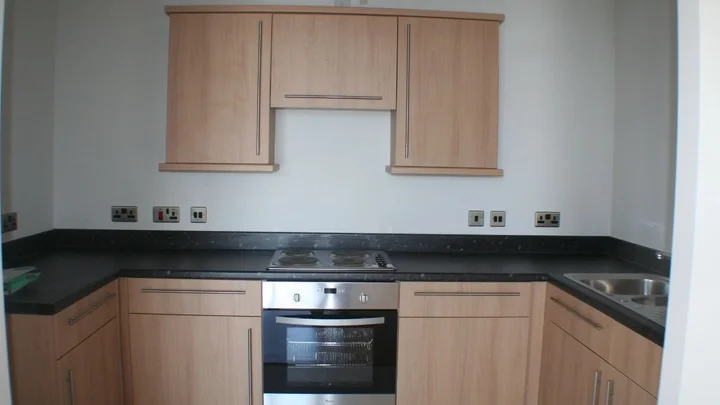 Flat Joslin Avenue in Greater London