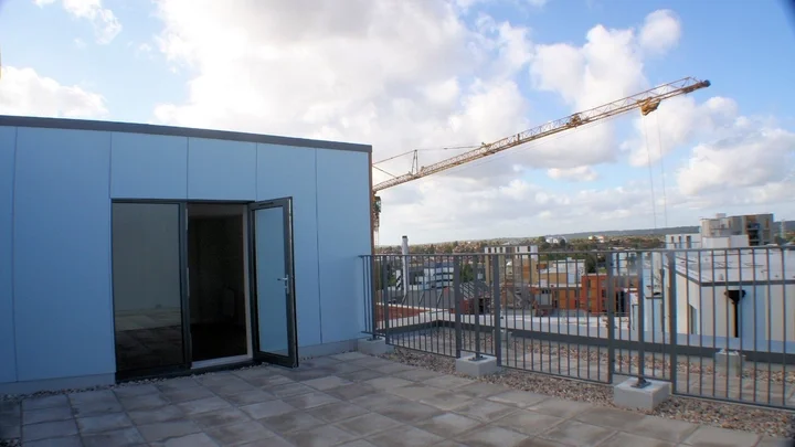 Flat Joslin Avenue in Greater London