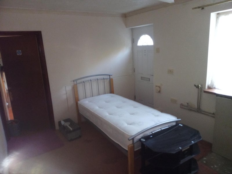 Room Hook Road in Epsom and Ewell