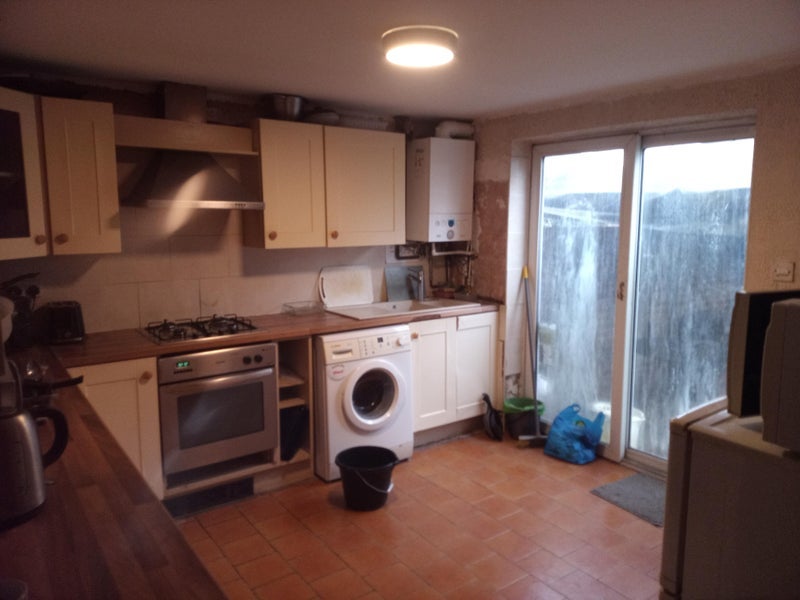 Room Hook Road in Epsom and Ewell